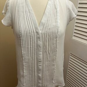 H&M Elegant White Pleated Women's Button Down Top. Size 6. EUC